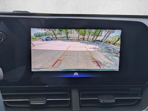 Used 2025 Chevrolet Trax LT FWD image 14