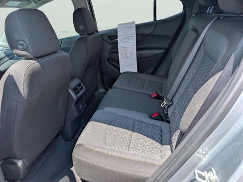 Used 2024 Chevrolet Equinox LT FWD image 14