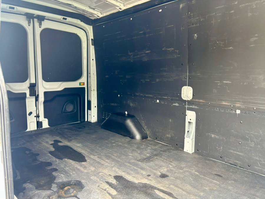 Used 2022 Ford Transit 250 Medium Roof w/ Load Area Protection Package RWD image 20