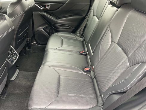 Used 2019 Subaru Forester Limited AWD/4WD image 32