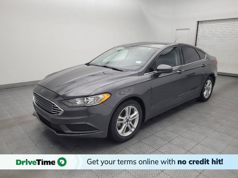 Used 2018 Ford Fusion SE FWD image 1