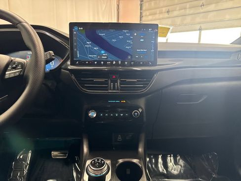 Certified 2024 Ford Escape ST-Line Elite w/ Premium Technology Package AWD/4WD image 20