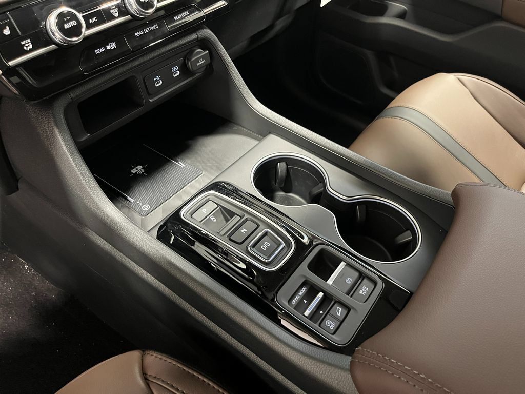 New 2026 Honda Pilot Touring image 17