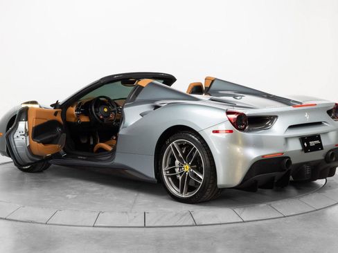 Used 2017 Ferrari 488 Spider RWD image 64