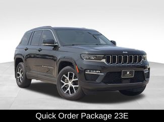 Used 2023 Jeep Grand Cherokee Limited w/ Trailer Tow Prep Group (B) AWD/4WD video 2