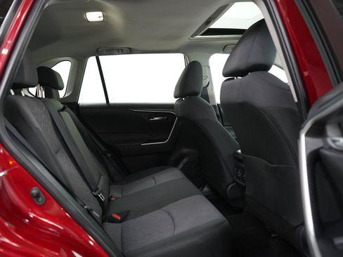 Used 2025 Toyota RAV4 XLE w/ Convenience Package AWD/4WD image 12