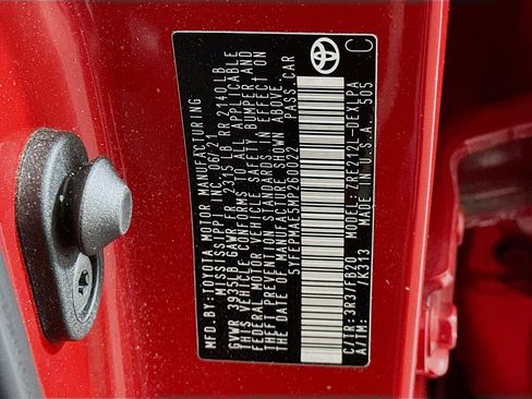 Used 2021 Toyota Corolla LE image 12