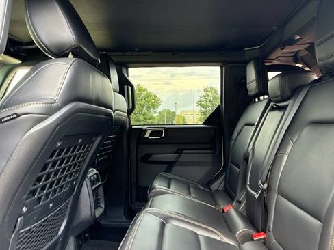 Used 2025 Ford Bronco Badlands AWD/4WD image 23