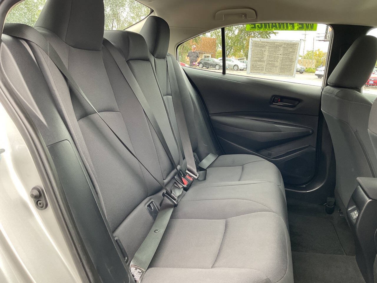 Used 2025 Toyota Corolla LE FWD image 42