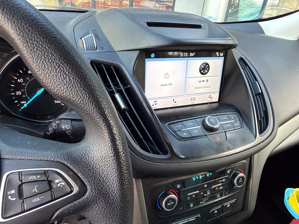Used 2018 Ford Escape SE w/ SE Sync 3 Package FWD image 4
