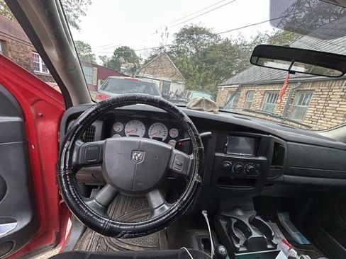 Used 2005 Dodge Ram 1500 Truck SLT image 21