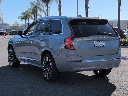 Used 2025 Volvo XC90 B5 Ultra w/ Protection Package Premier image 8