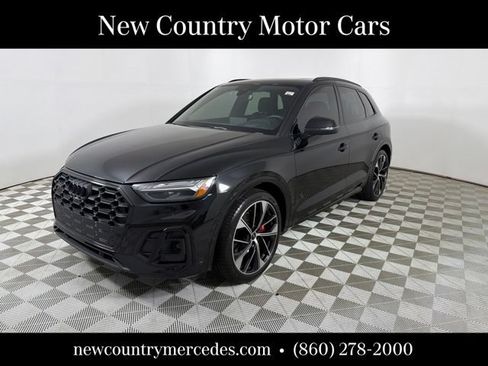 Used 2024 Audi SQ5 Prestige w/ Prestige Package AWD/4WD image 3