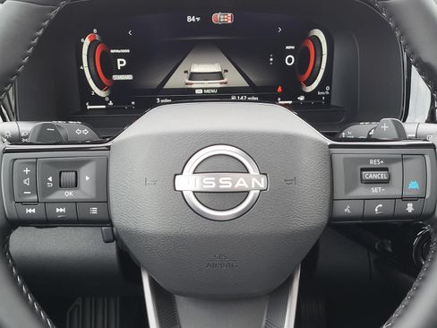 New 2026 Nissan Pathfinder Platinum FWD image 25