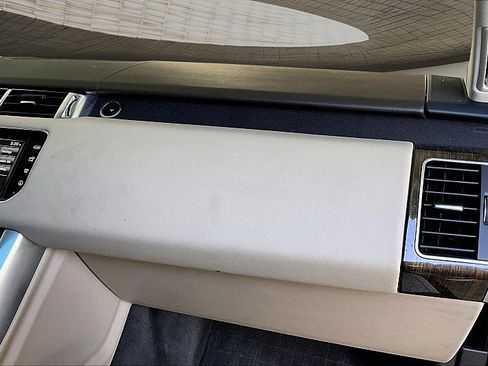 Used 2016 Land Rover Range Rover Sport HSE image 15