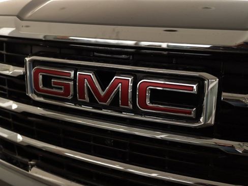 New 2026 GMC Yukon XL Elevation image 40