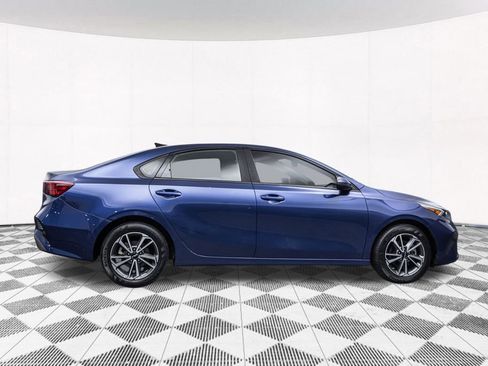 Used 2022 Kia Forte LXS w/ LXS Technology Package image 11