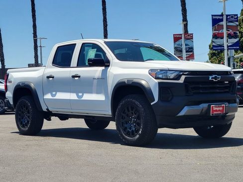 Used 2026 Chevrolet Colorado Trail Boss AWD/4WD image 32