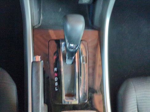 Used 2017 Honda Accord LX image 12