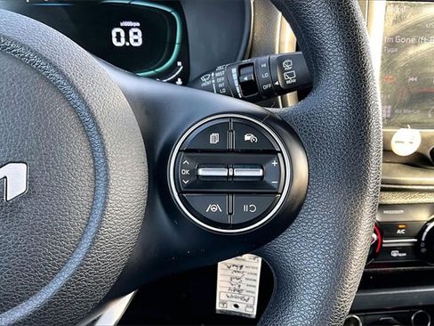 Used 2024 Kia Soul LX w/ Option Group 015 image 12