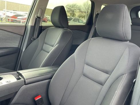 Used 2023 Nissan Rogue S image 23