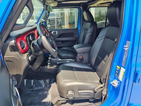 Used 2021 Jeep Wrangler Unlimited Sahara AWD/4WD image 20