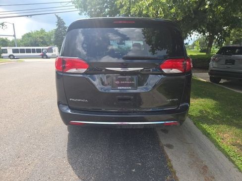 Used 2019 Chrysler Pacifica Limited FWD image 6