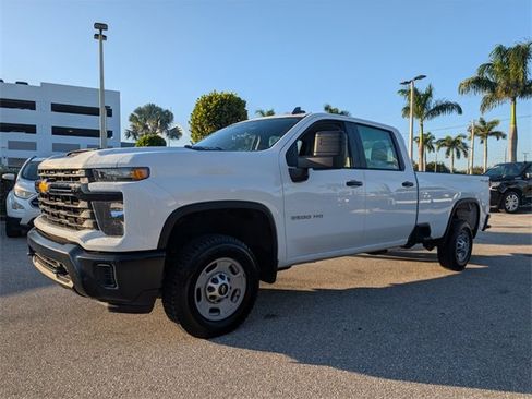 Used 2025 Chevrolet Silverado 2500 W/T image 3