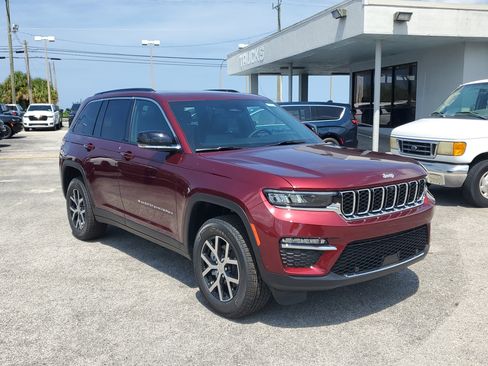 New 2025 Jeep Grand Cherokee Limited w/ Luxury Tech Group II image 2