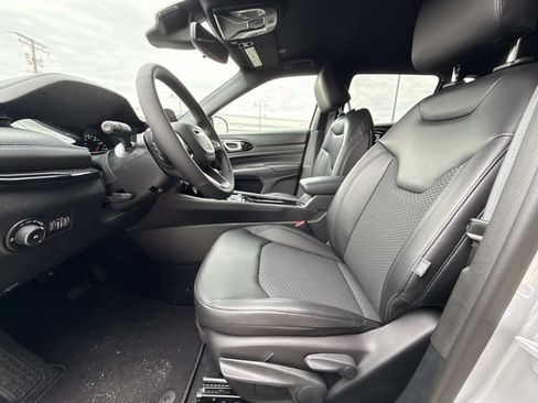 New 2026 Jeep Compass Latitude AWD/4WD image 26