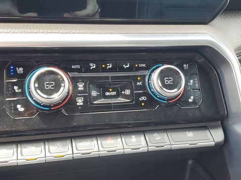 Used 2022 GMC Sierra 1500 Denali AWD/4WD image 23