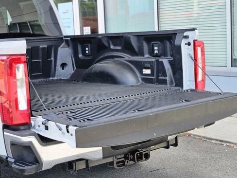Used 2026 Ford F250 XLT AWD/4WD image 32