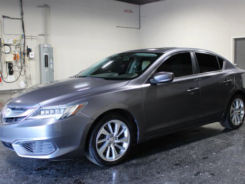 Used 2017 Acura ILX FWD image 6