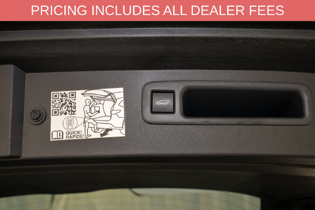 Used 2024 Toyota Highlander XLE FWD image 6