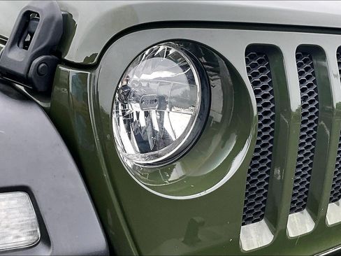 Used 2022 Jeep Wrangler Unlimited Sport AWD/4WD image 25