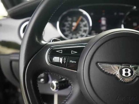 Used 2017 Bentley Mulsanne image 22