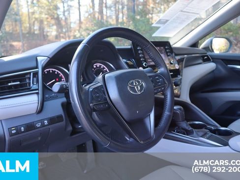 Used 2024 Toyota Camry SE FWD image 10