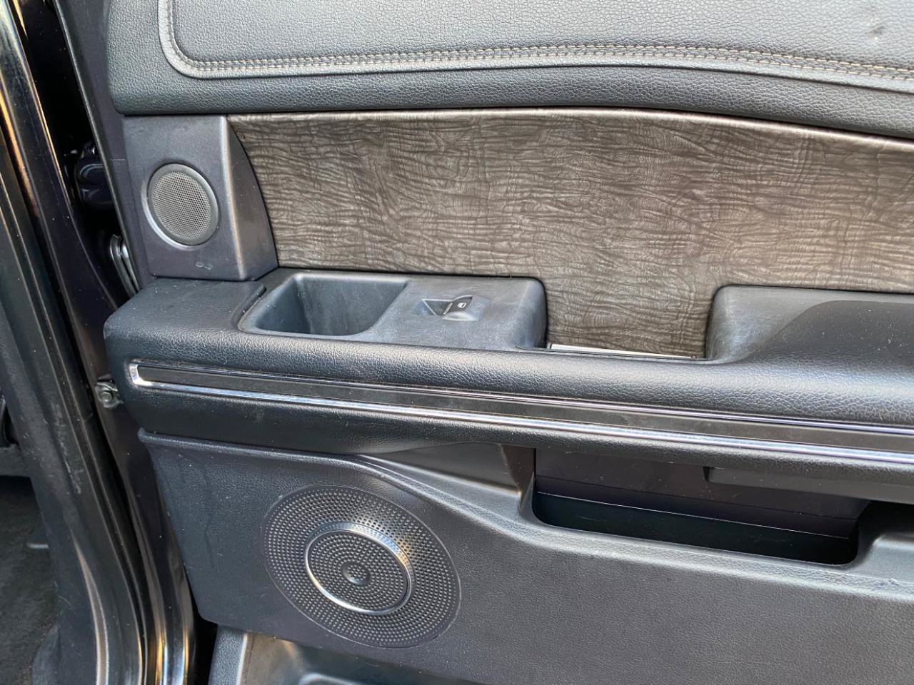 Used 2019 Ford Expedition Max Limited RWD image 47