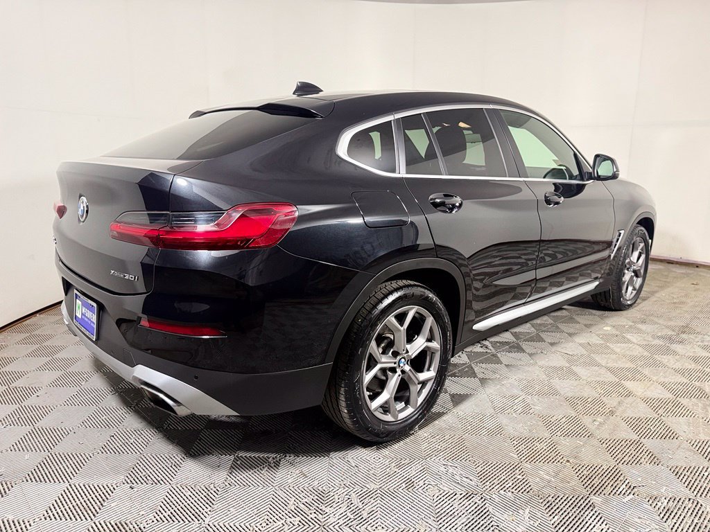 Used 2023 BMW X4 xDrive30i AWD/4WD image 7