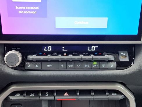 New 2026 Toyota Tundra Limited image 17