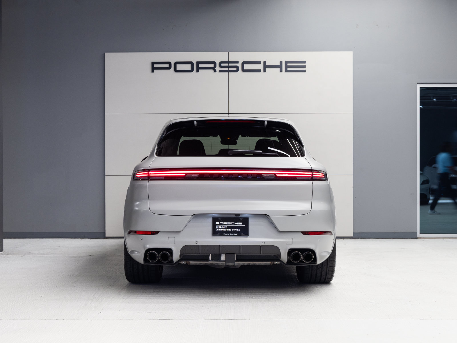 Certified 2026 Porsche Cayenne GTS AWD/4WD image 6