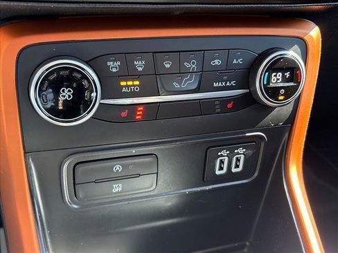 Used 2021 Ford EcoSport SE w/ SE Convenience Package image 15