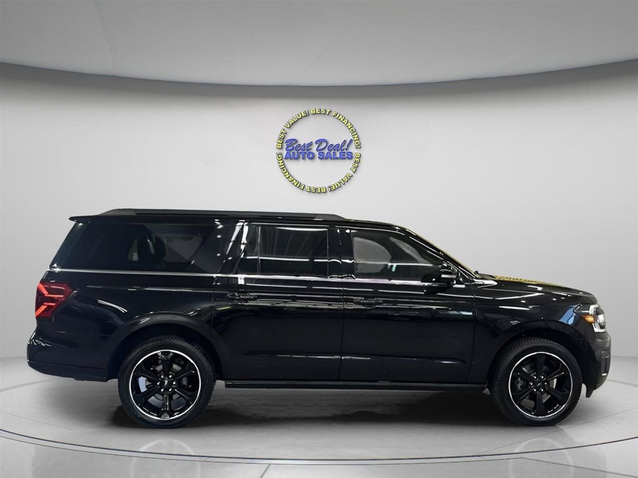 Used 2022 Ford Expedition Max Limited AWD/4WD image 6