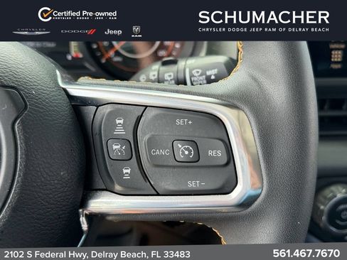 Used 2024 Jeep Wrangler Unlimited Sahara w/ Technology Group AWD/4WD image 26
