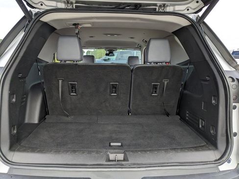 Used 2020 Chevrolet Traverse LT w/ LT Premium Package image 44