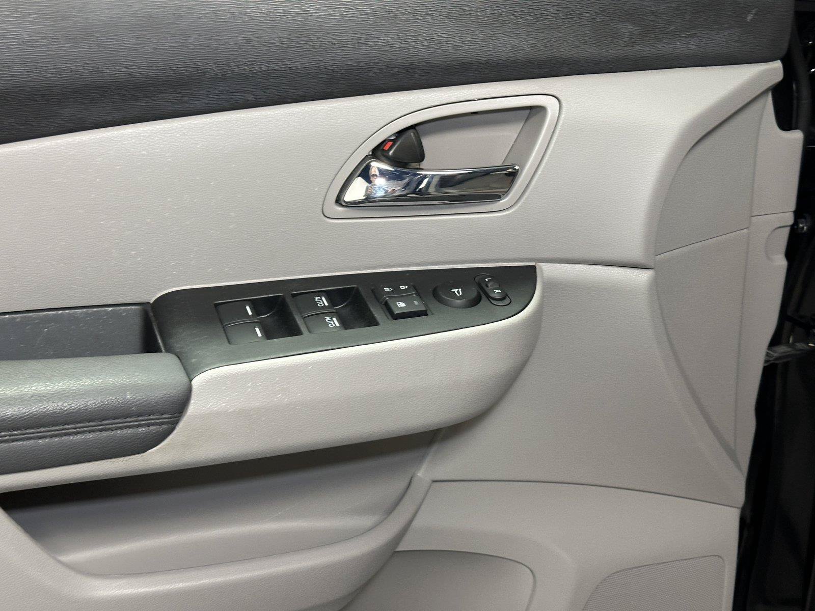 Used 2014 Honda Odyssey EX-L image 21