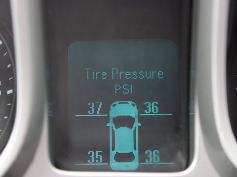 Used 2014 Chevrolet Camaro LS RWD image 21