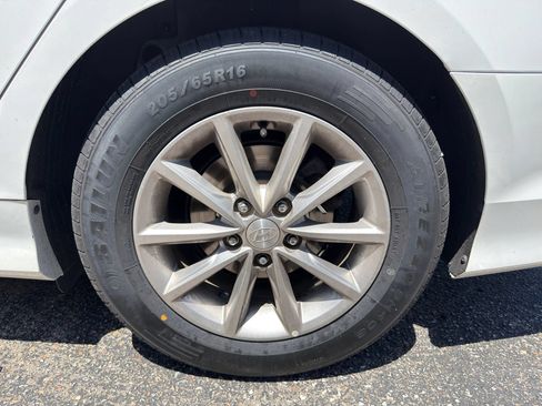 Used 2019 Hyundai Sonata SE w/ Cargo Package FWD image 29