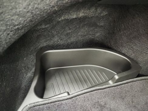 Used 2025 Toyota Camry SE image 33