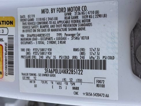 Used 2019 Ford Fusion SE FWD image 36